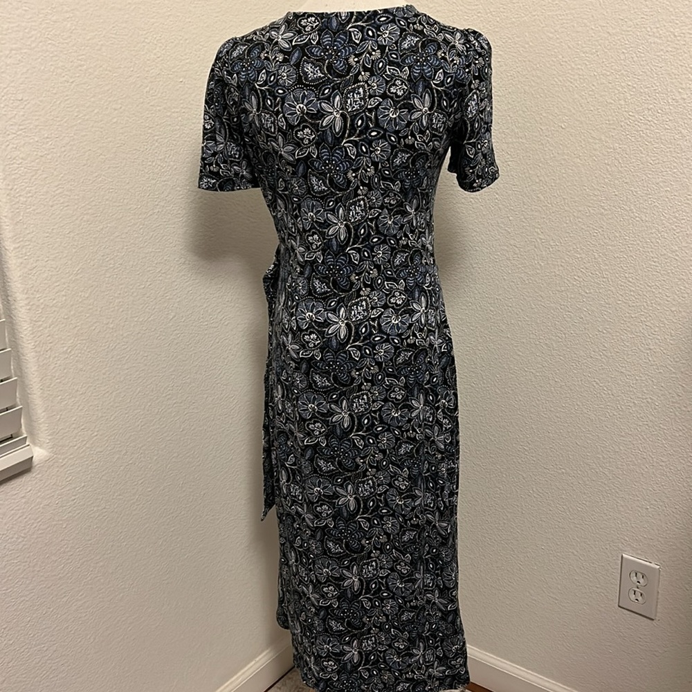 Flower Dress - Picture 5 of 7